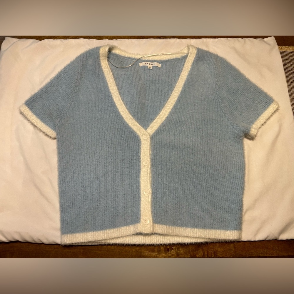 Pacsun fuzzy cropped short-sleeved cardigan - large